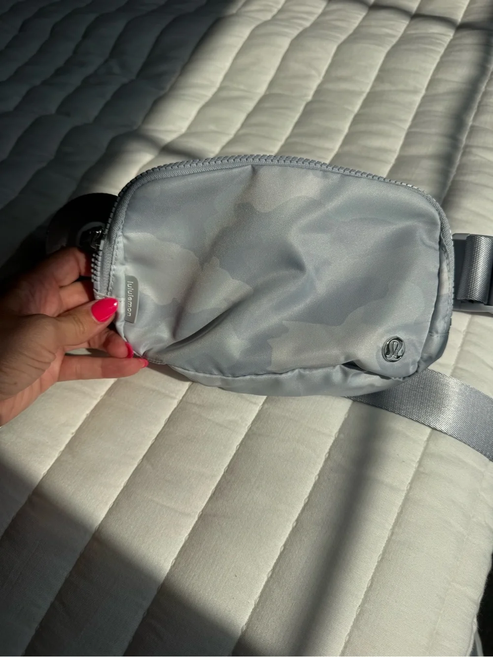 lululemon athletica compact crossbody